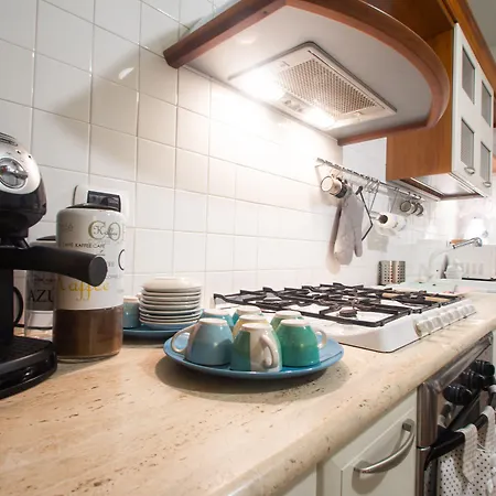 Patrizio Oda ve Kahvaltı 3*